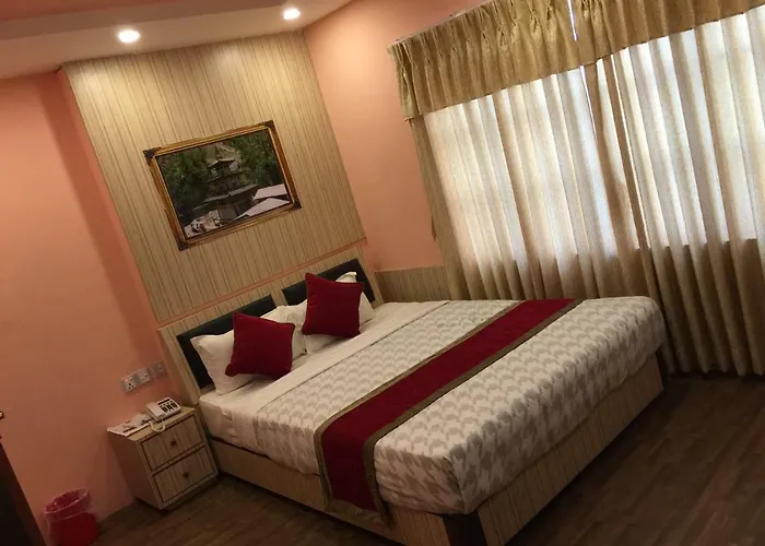 Hotel Airport - Near Pashupatinath Temple 4*